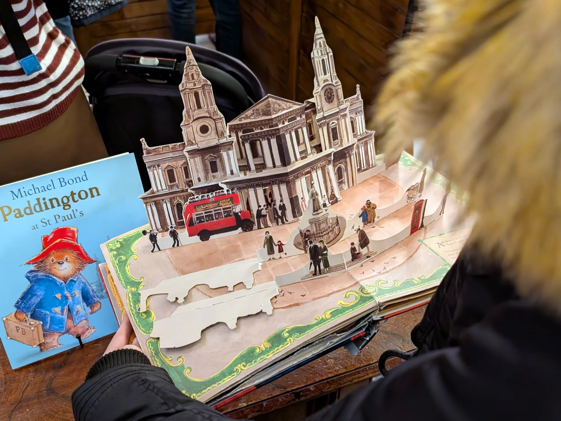 Paddington statue in Paddington Station