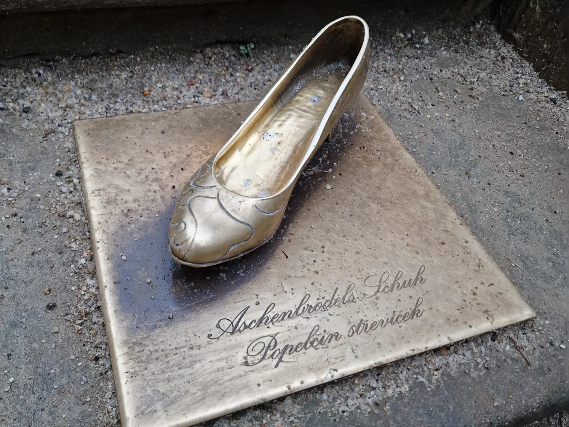 Three Hazelnuts for Cinderella at Moritzburg Castle