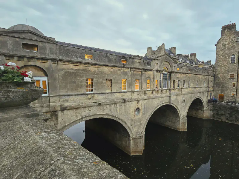 Die Pulteney Bridge in Bath