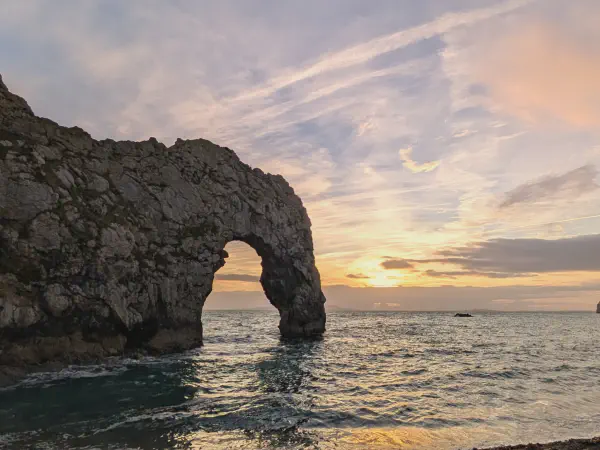 Sunset at Durdle Door: When golden light meets icy wind Sunset at Durdle Door: When golden light meets icy wind