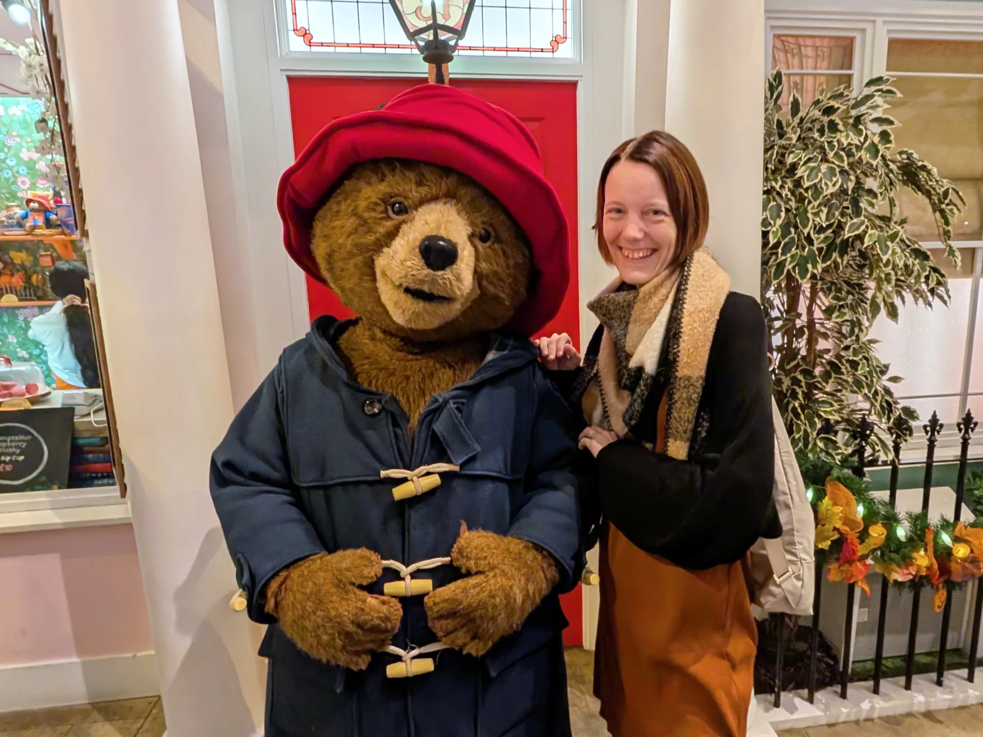 Paddington in London - Immersive Experience, Statue and Shop