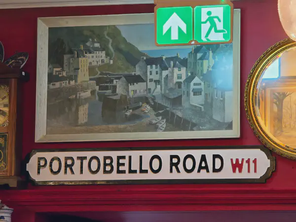 Paddington statue in Paddington Station